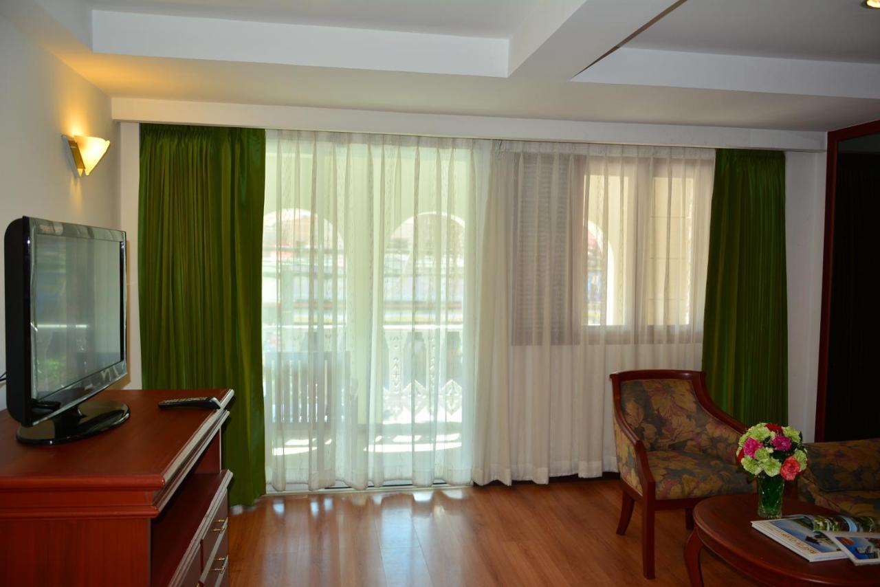 Pride Beach Resort - Adults Only Patong Dış mekan fotoğraf