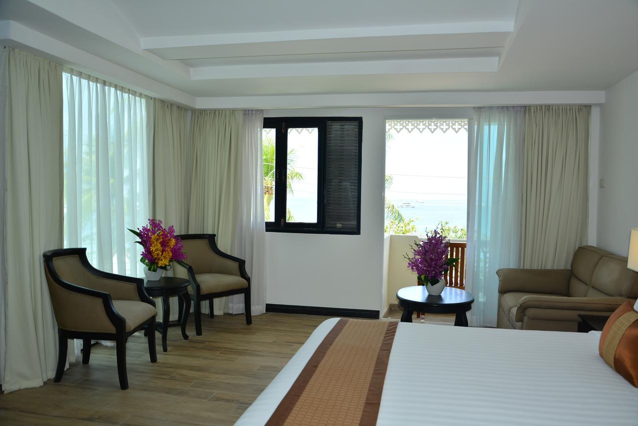 Pride Beach Resort - Adults Only Patong Dış mekan fotoğraf